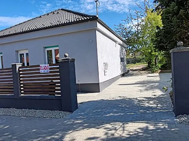 Eladó ház Szada 100 nm