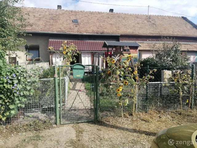 Eladó ház Komárom 45 nm