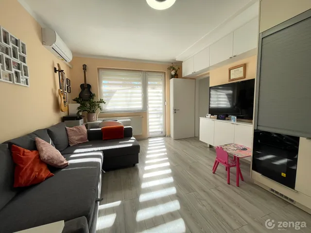 Eladó lakás Mosonmagyaróvár, Ipartelep 54 nm