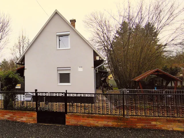 Eladó üdülő és hétvégi ház Gyula, Városerdő 45 nm