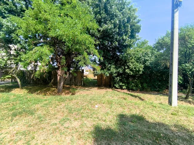 Eladó telek Békéscsaba 1086 nm