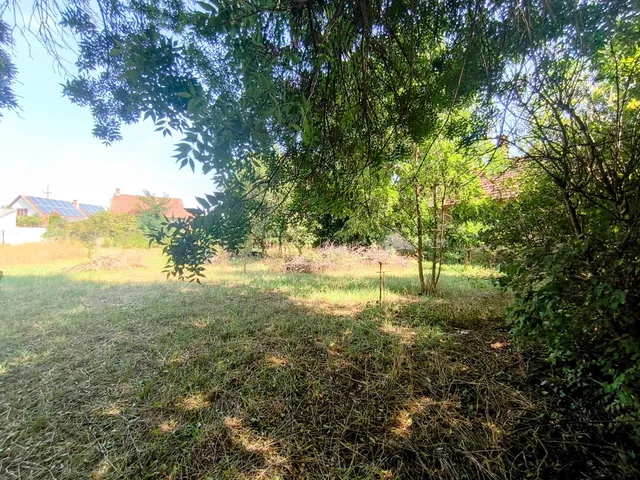 Eladó telek Békéscsaba 1086 nm