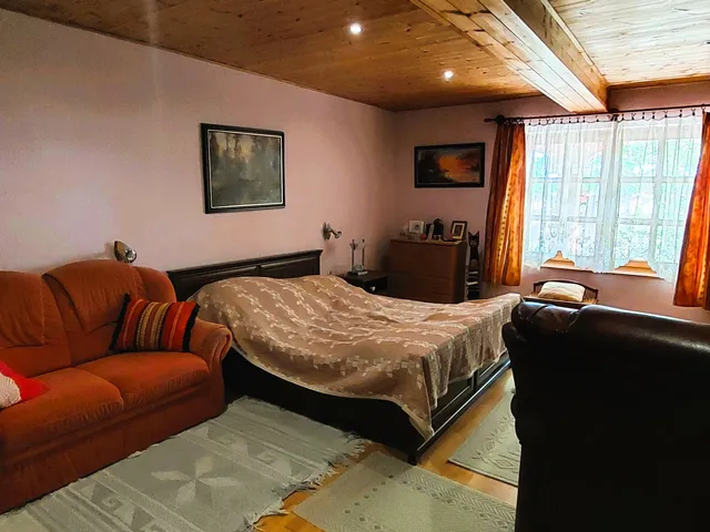 Eladó mezőgazdasági ingatlan Kétsoprony 220 nm