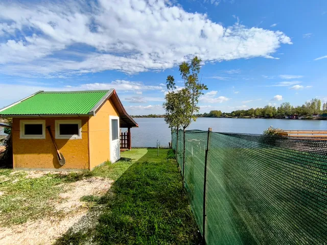 Eladó üdülő és hétvégi ház Békés, Borosgyán 15 nm
