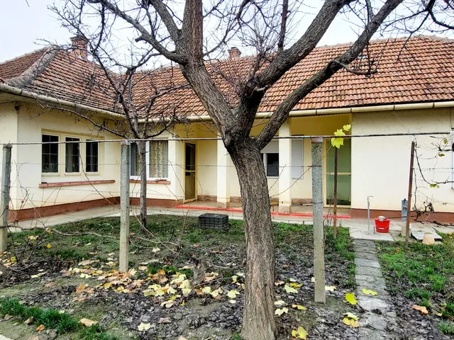 Eladó ház Békés 120 nm