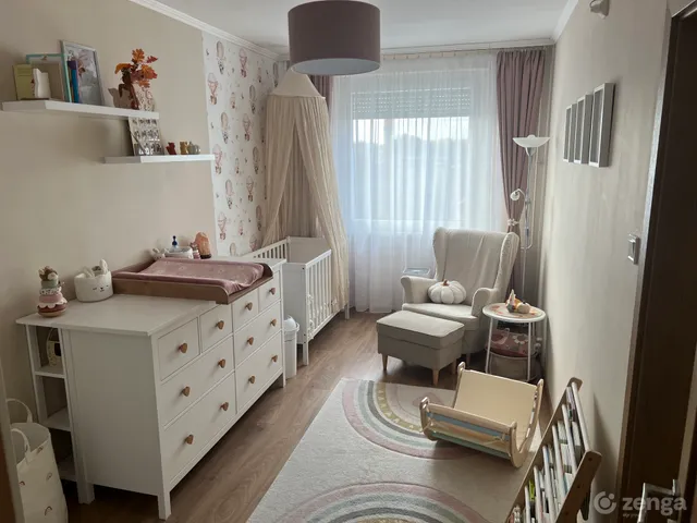 Eladó lakás Debrecen, Vénkert 73 nm