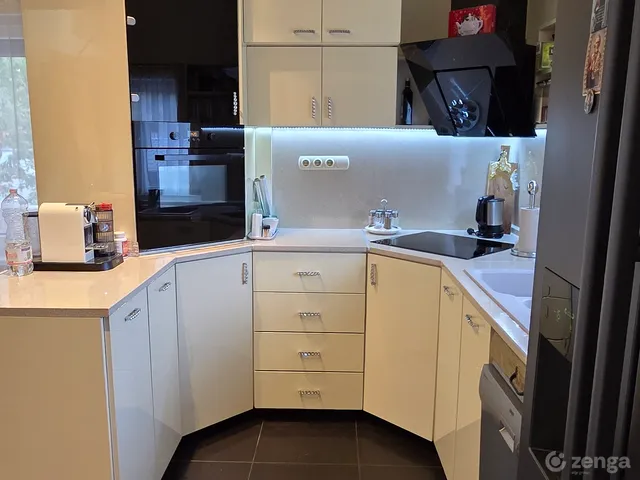 Eladó ház Budapest XI. kerület, Kelenvölgy 187 nm