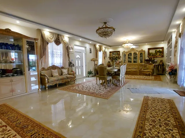 Eladó ház Kartal 275 nm