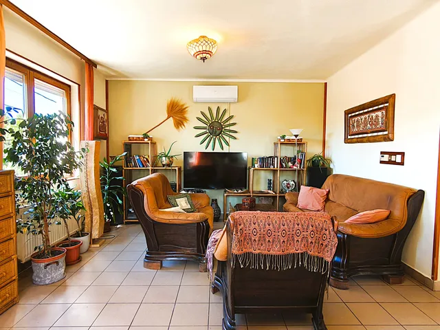 Eladó ház Veresegyház, Öreghegy 168 nm