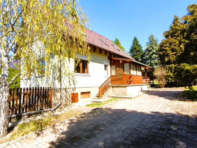 Eladó ház Veresegyház, Öreghegy 168 nm