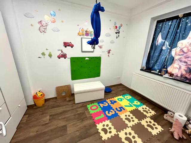 Kiadó kereskedelmi és ipari ingatlan Veresegyház, Ligetek, Budapesti út 14 nm