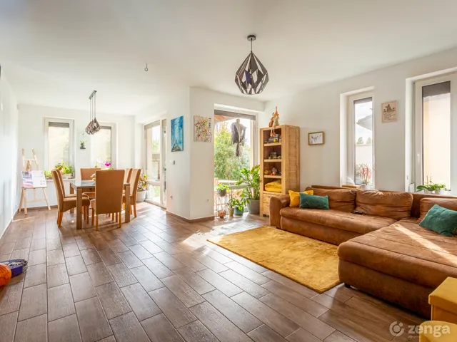 Eladó ház Mosonmagyaróvár, Duna lakópark, Nagy Lajos Király utca 10. 215 nm