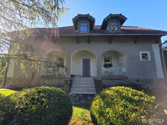 Eladó ház Diósjenő 161 nm