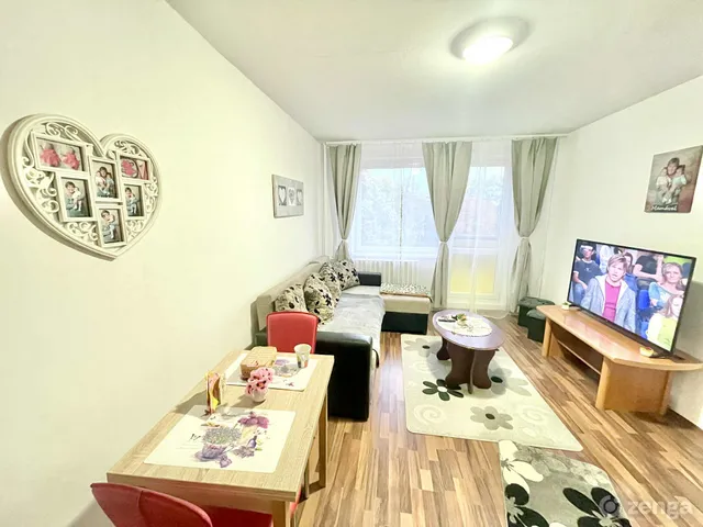 Eladó lakás Szombathely, Derkovits-lakótelep 49 nm