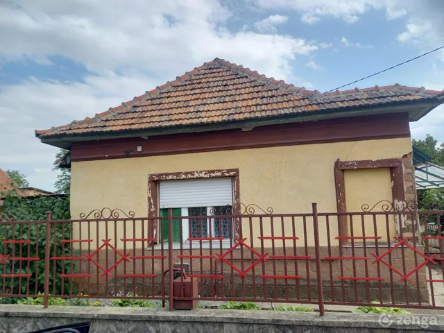Eladó ház Mezőkövesd 74 nm