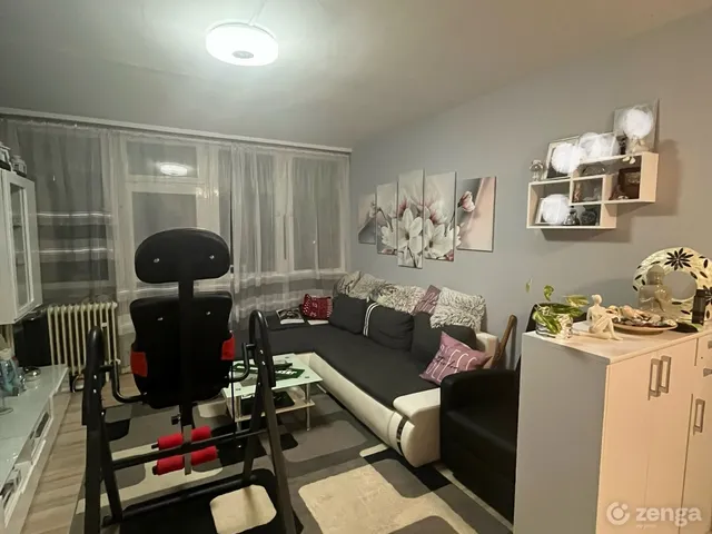 Eladó lakás Szigetvár, Szent István-lakótelep 54 nm