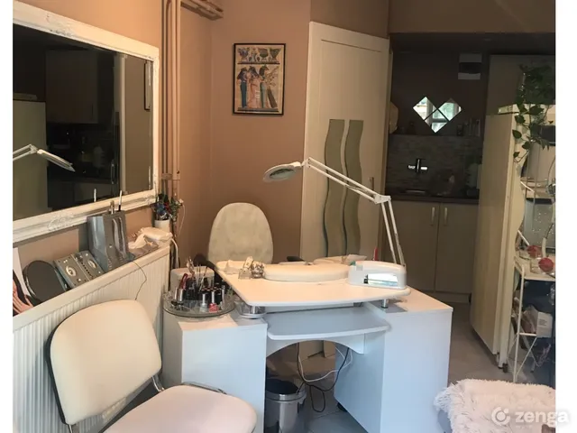 Eladó kereskedelmi és ipari ingatlan Győr, Marcalváros II. 14 nm