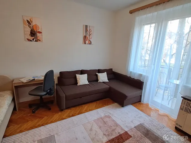 Kiadó lakás Pécs, Uránváros, Hajnóczy 29. 37 nm