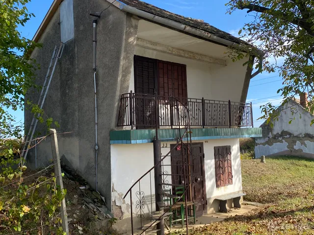 Eladó üdülő és hétvégi ház Pécs, Hird 30 nm