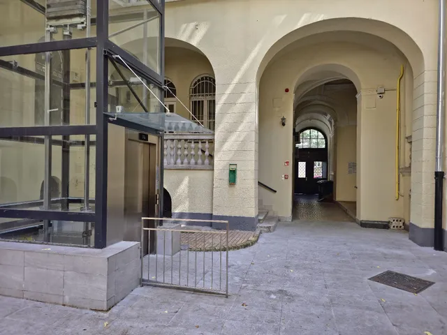 Eladó lakás Budapest VI. kerület, Nagykörúton belüli terület 84 nm