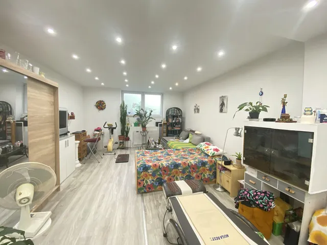 Eladó kereskedelmi és ipari ingatlan Budapest VIII. kerület, Magdolnanegyed 44 nm