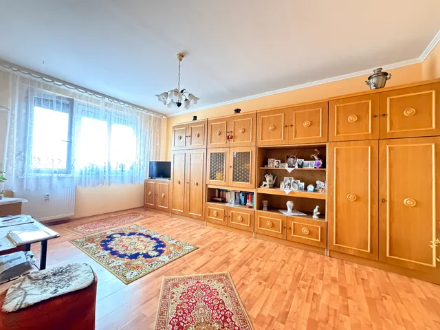 Eladó lakás Budapest XV. kerület, Újpalota 35 nm