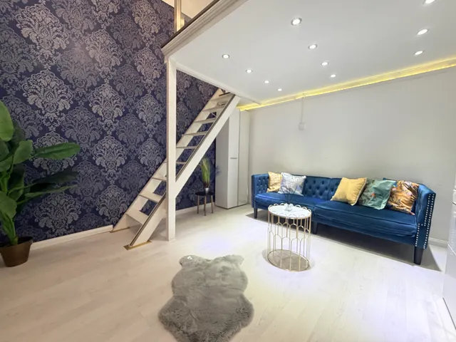 Eladó lakás Budapest VI. kerület, Nagykörúton belüli terület 22 nm