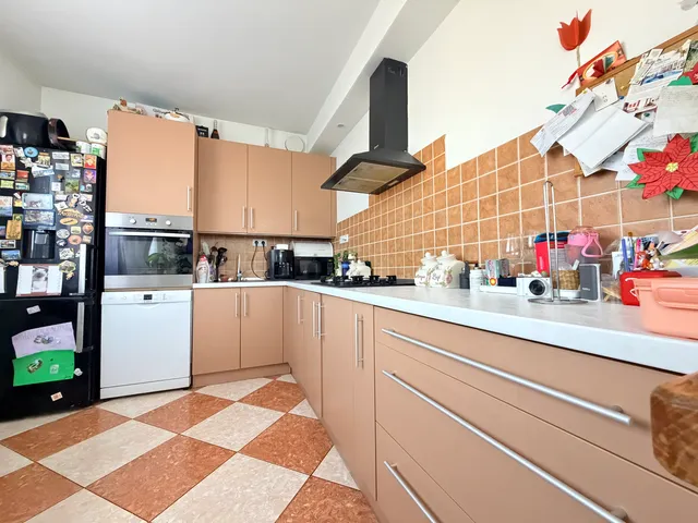 Eladó ház Isaszeg 232 nm