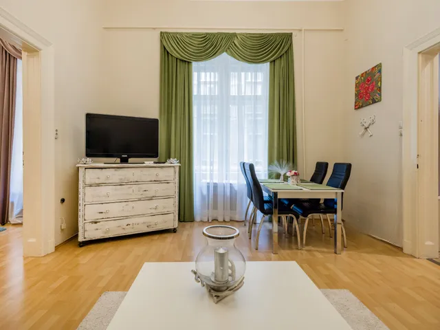 Eladó lakás Budapest VI. kerület, Nagykörúton belüli terület 48 nm