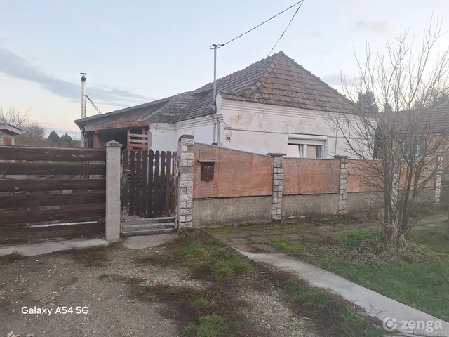 Eladó ház Mocsa 80 nm
