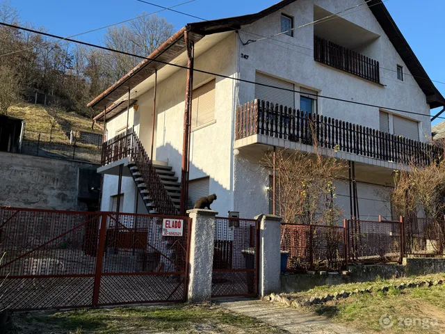 Eladó ház Ózd, Szenna, Damjanich út 180 nm