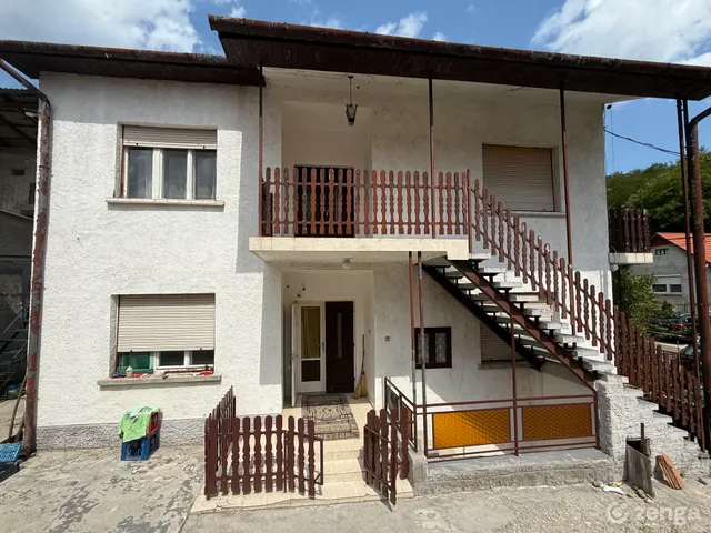 Eladó ház Ózd, Szenna, Damjanich út 180 nm