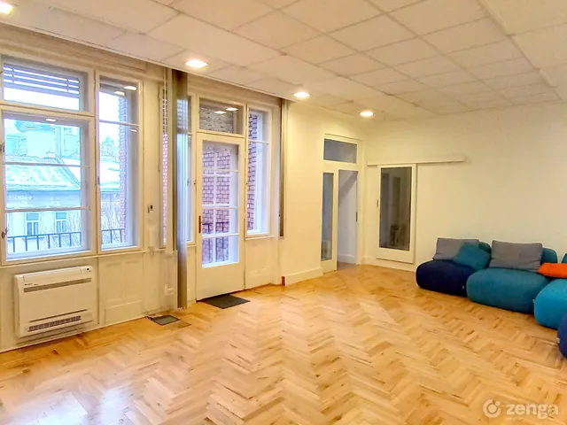 Eladó lakás Budapest VI. kerület, Nagykörúton kívüli terület 157 nm