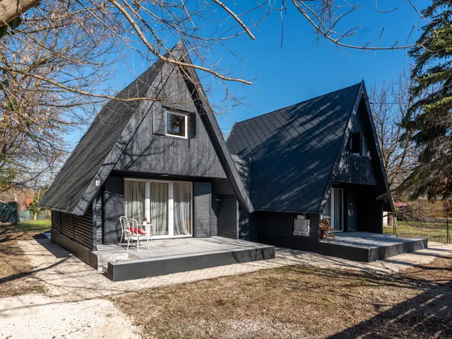 Eladó üdülő és hétvégi ház Gárdony, II. utca 100 nm