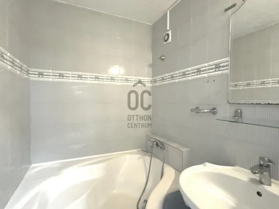 Eladó lakás Budapest IV. kerület, Káposztásmegyer 133 nm