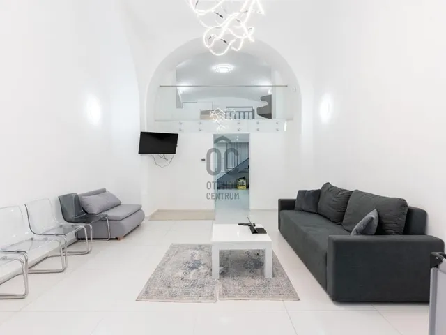 Eladó kereskedelmi és ipari ingatlan Budapest V. kerület, Bank negyed 52 nm