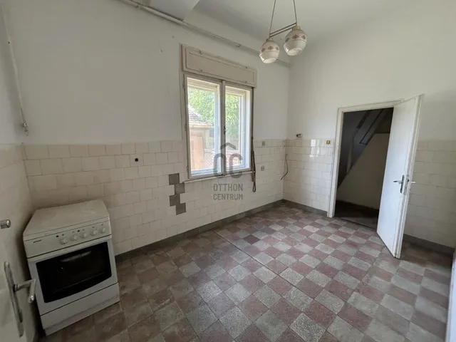 Eladó ház Budapest IV. kerület, Megyer 89 nm