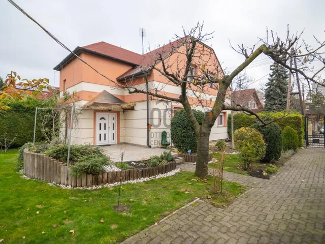 Eladó ház Budapest XV. kerület, Pestújhely 189 nm