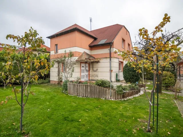 Eladó ház Budapest XV. kerület, Pestújhely 189 nm