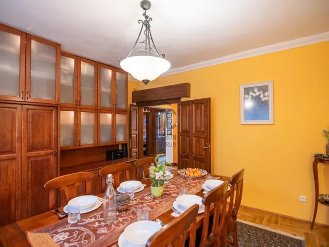 Eladó ház Budapest XV. kerület, Pestújhely 189 nm