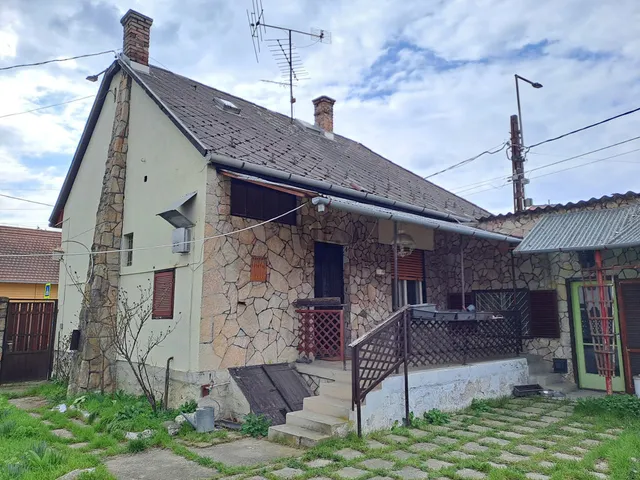 Eladó ház Budakalász 71 nm