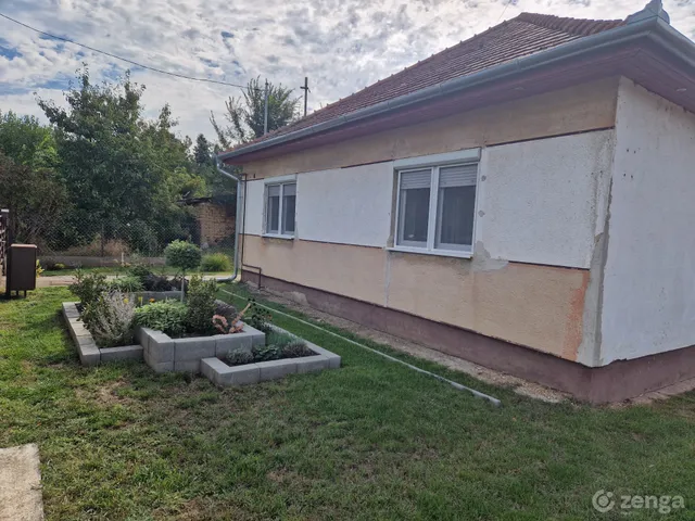 Eladó ház Debrecen 70 nm