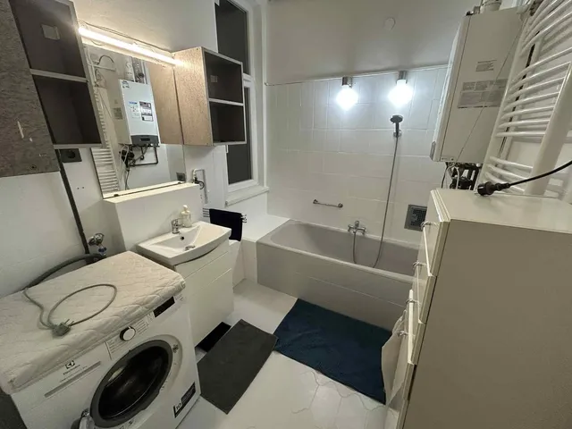 Kiadó lakás Budapest VIII. kerület, II. János Pál Pára tér 51 nm