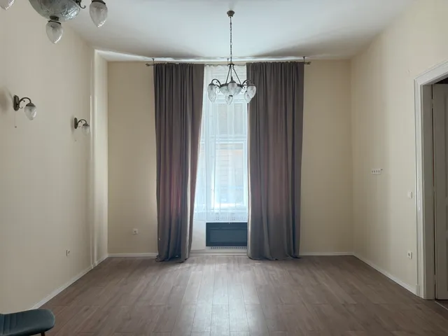 Kiadó lakás Budapest XIII. kerület, Katona József utca 65 nm