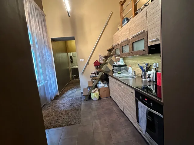 Kiadó lakás Budapest VII. kerület, Rákóczi út 73 nm