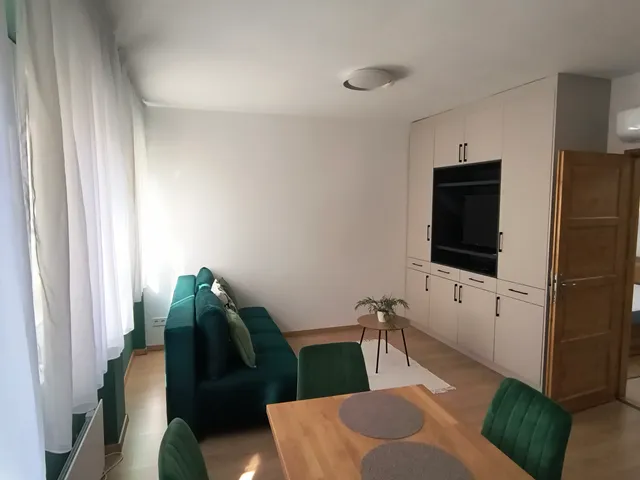 Kiadó lakás Budapest IV. kerület, Szent László út 36 nm