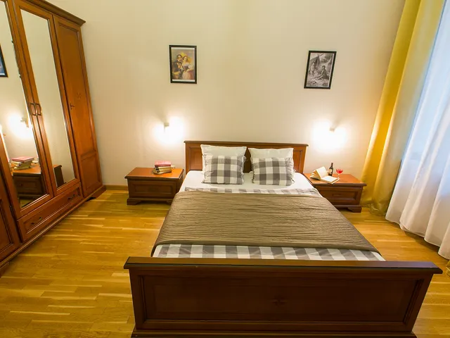 Kiadó lakás Budapest VI. kerület 140 nm