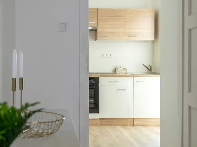 Kiadó lakás Budapest VII. kerület, Almássy tér 25 nm