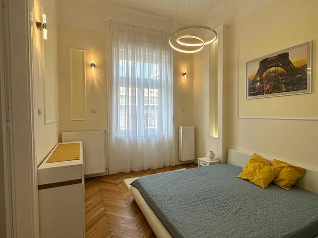 Kiadó lakás Budapest V. kerület, Kossuth Lajos utca 68 nm