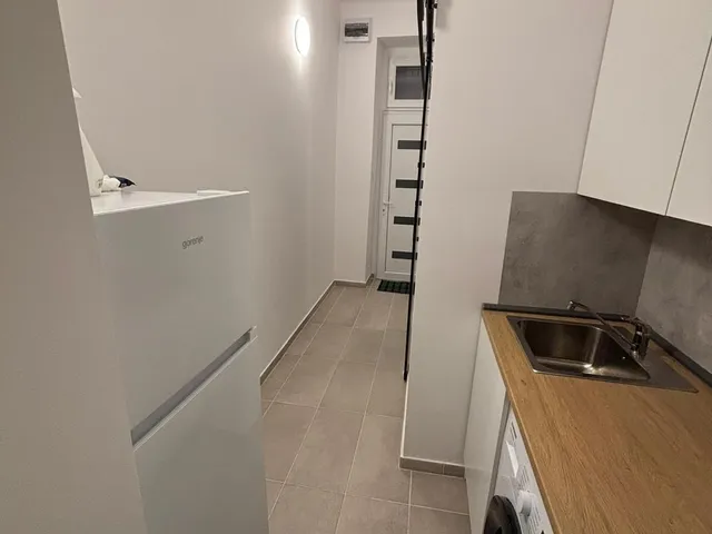 Kiadó lakás Budapest VIII. kerület, Szerdahelyi út 24 nm